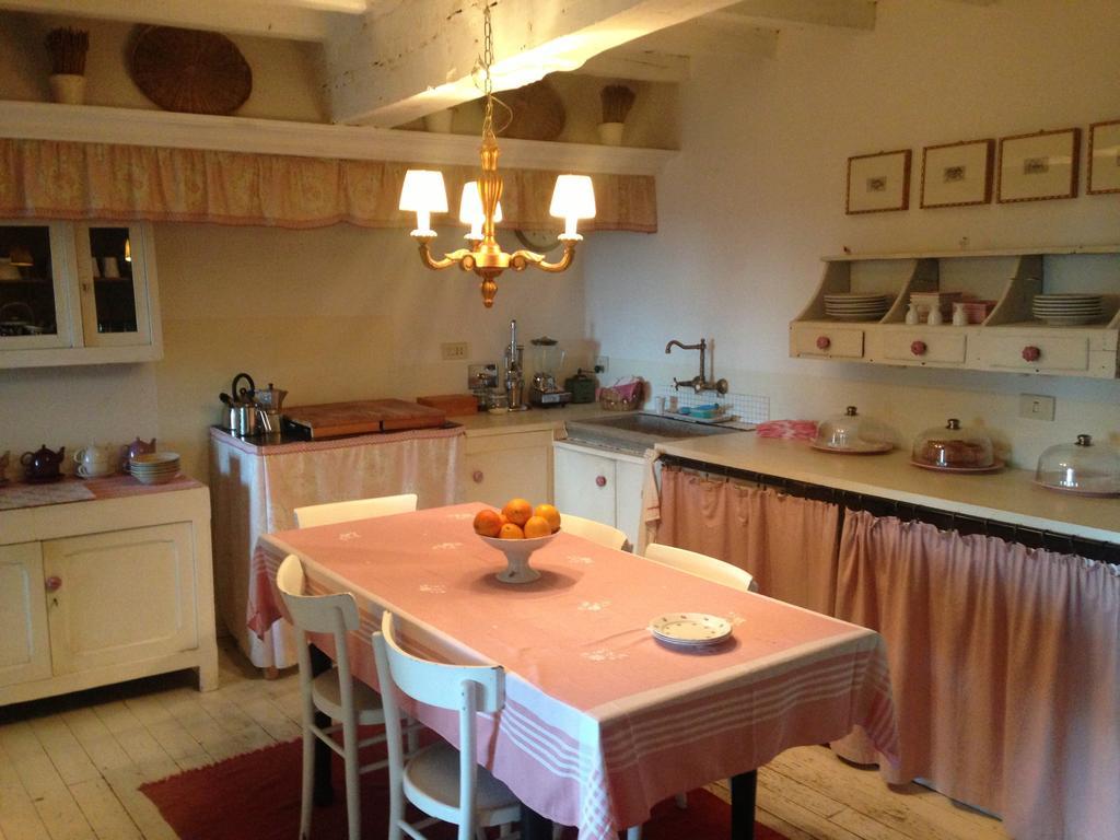 B&B Casa Della Musica Vezzano sul Crostolo Екстериор снимка